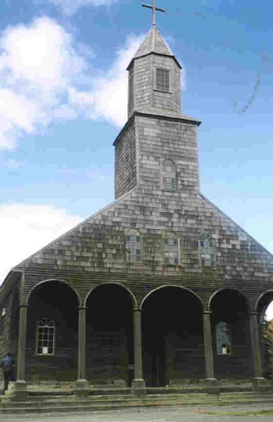 oudste kerkje van Chilo: Achao (alles in hout, ook de nagels)