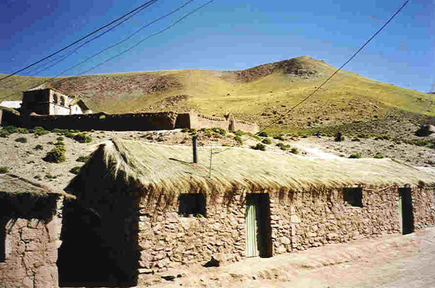 huizen in gedroogde aarde in Dan Pedro de Atacama