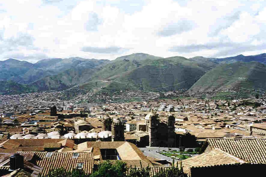 zicht op Cuzco met de El Campania-kerk